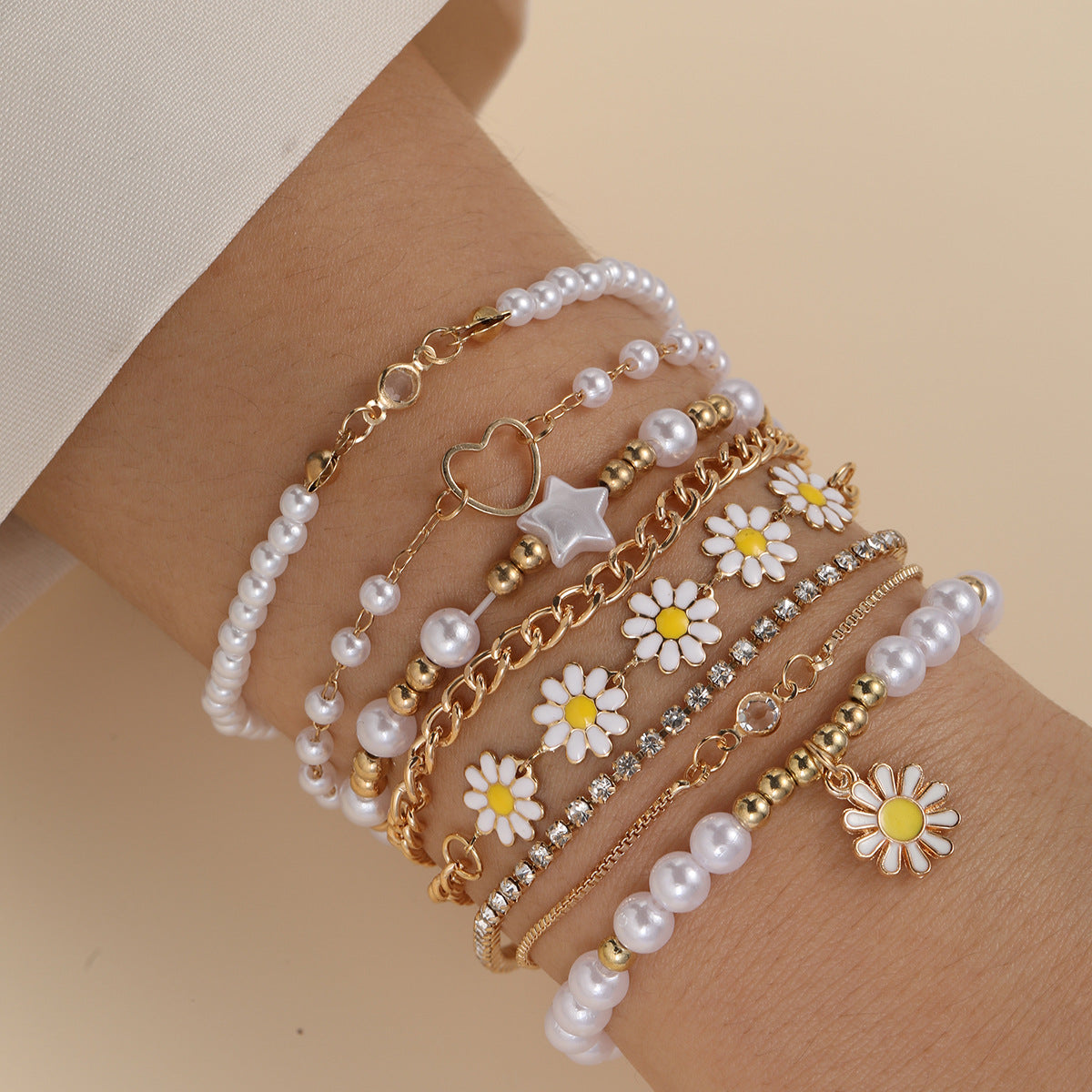 Full Hosting Love Daisy Pearl Bohemian Bracelets