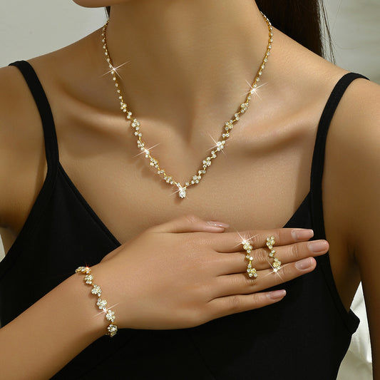 Fashion Claw Chain Three-piece Full Diamond Jewelry Set