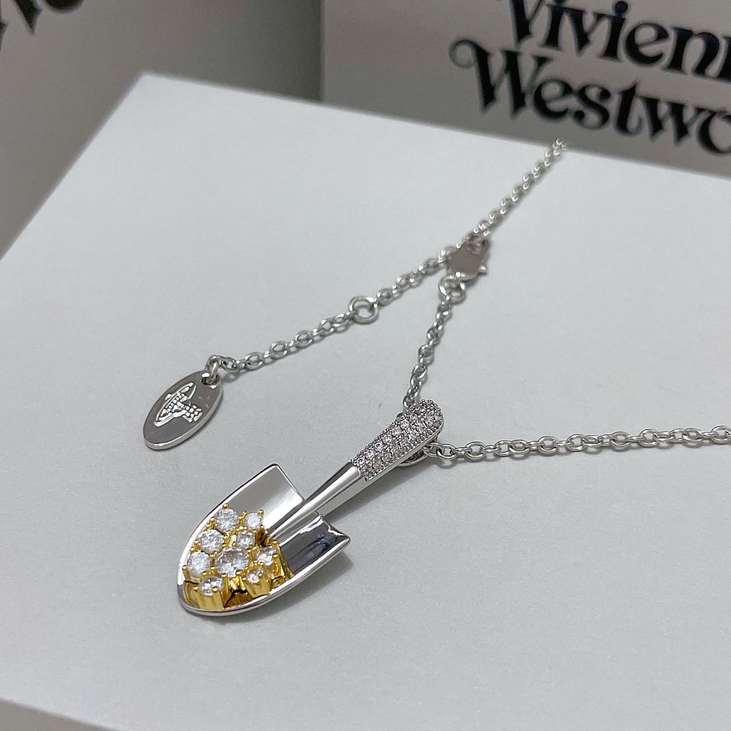 Light Luxury High-grade Feeling Micro Inlaid Zircon Niche Design Necklaces