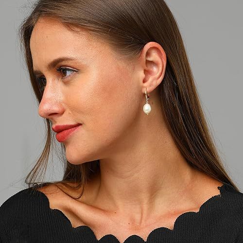 Women's Fashion Retro Baroque Artificial Pearl Pendants