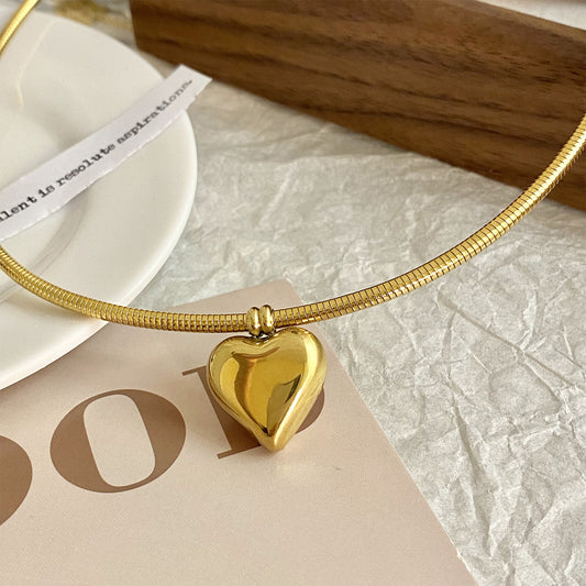 Women's Chain Three-dimensional Heart Temperamental Fashion Sense Does Necklaces