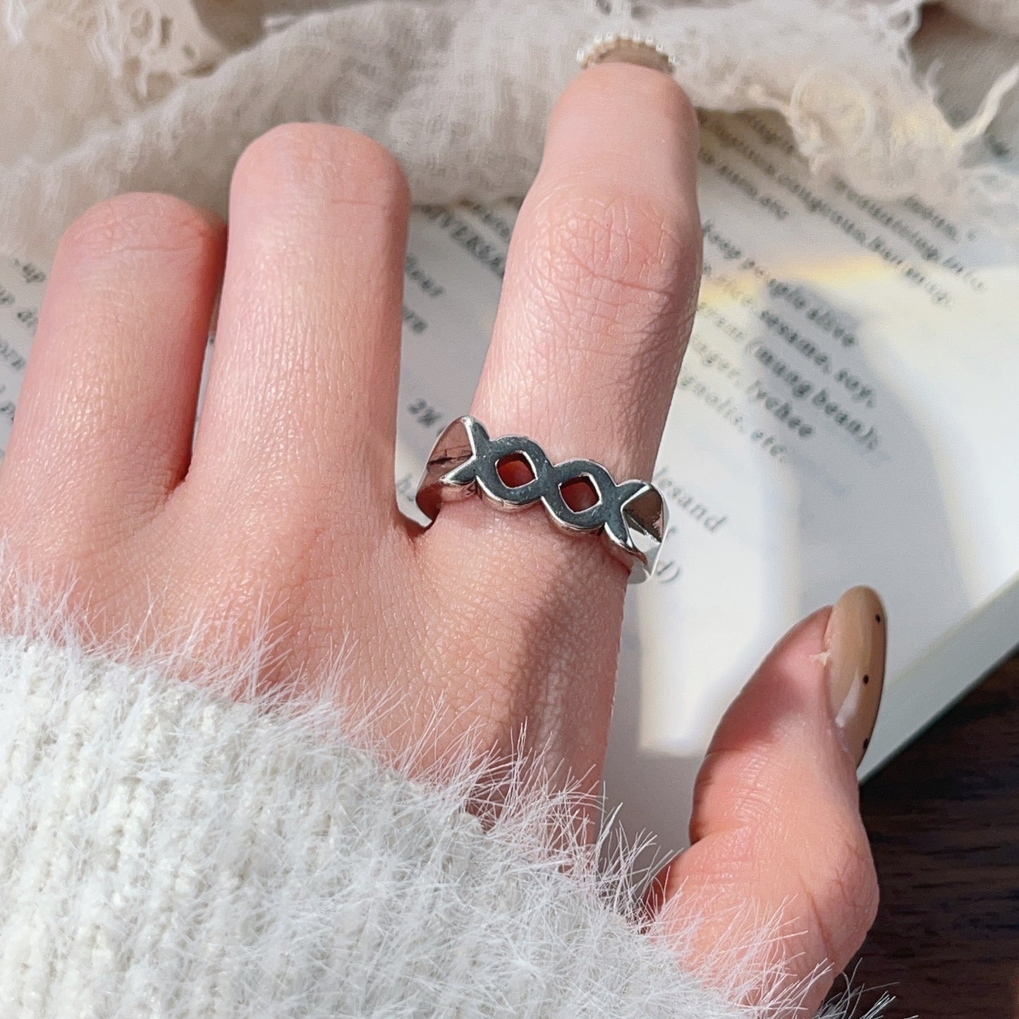 Women's Retro Style Cross With Skull Stitching Open Love Ring
