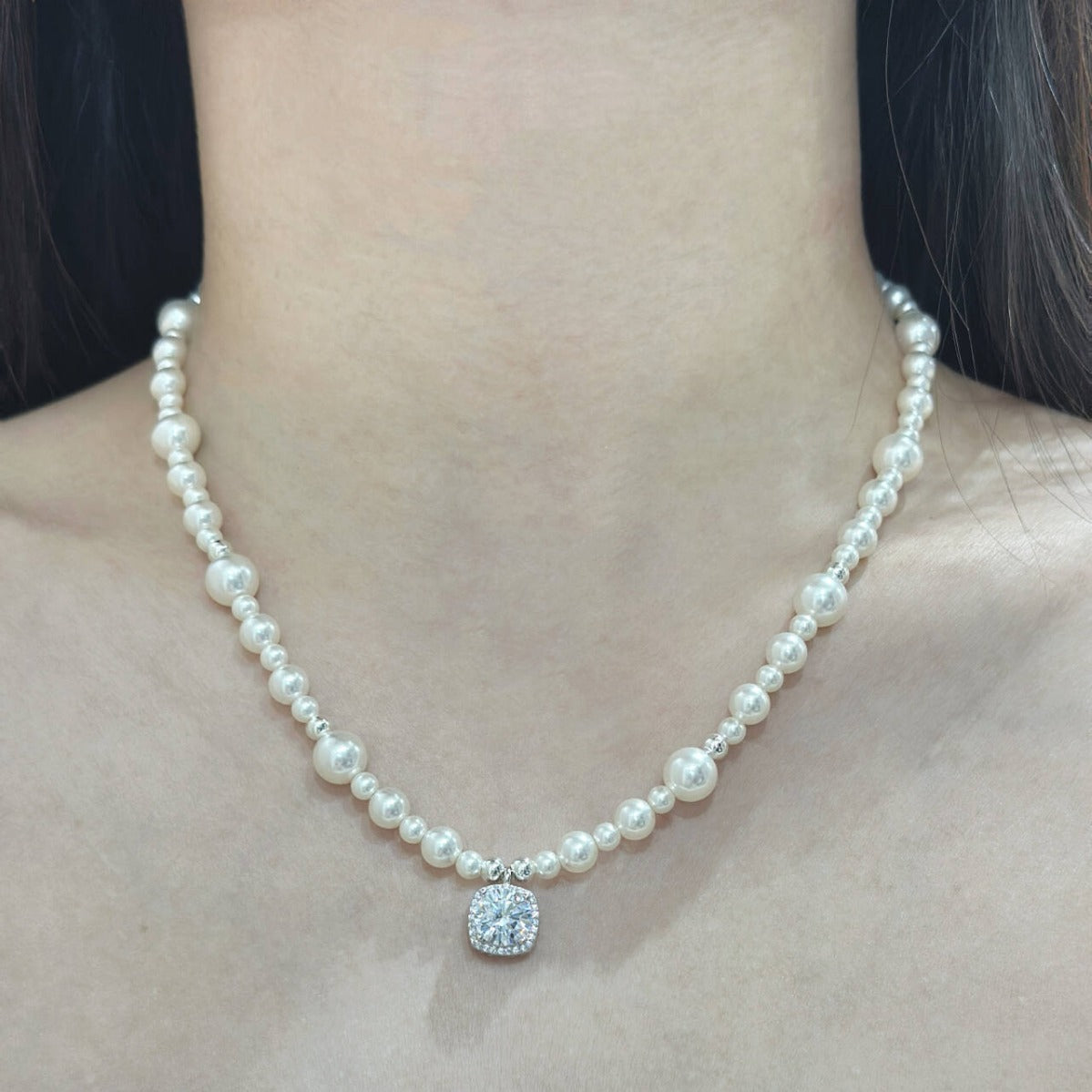 Women's Cube Sugar For Entry Lux Elegant Necklaces