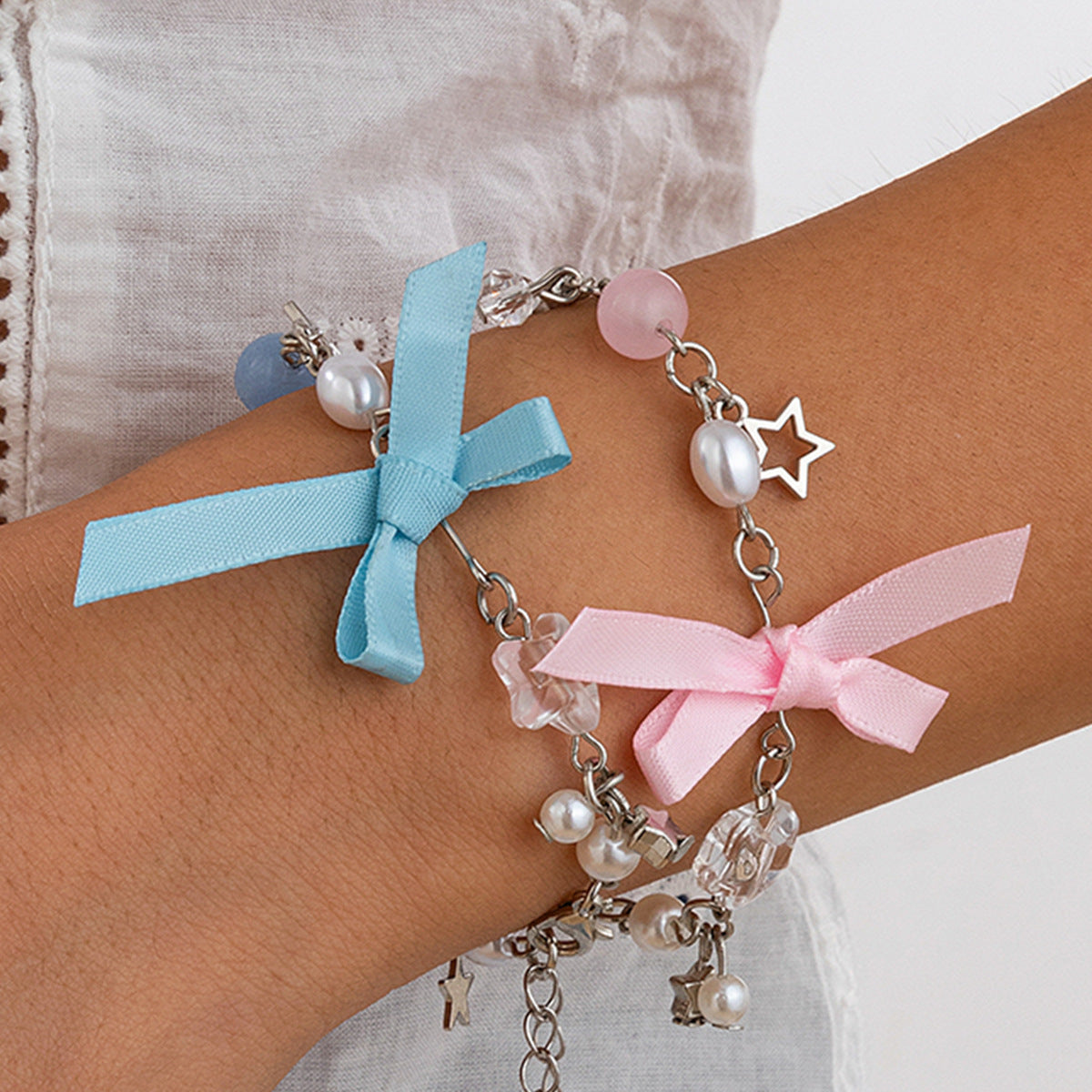 Women's Sweet Cool Bow Simple Imitation Pearl Bracelets