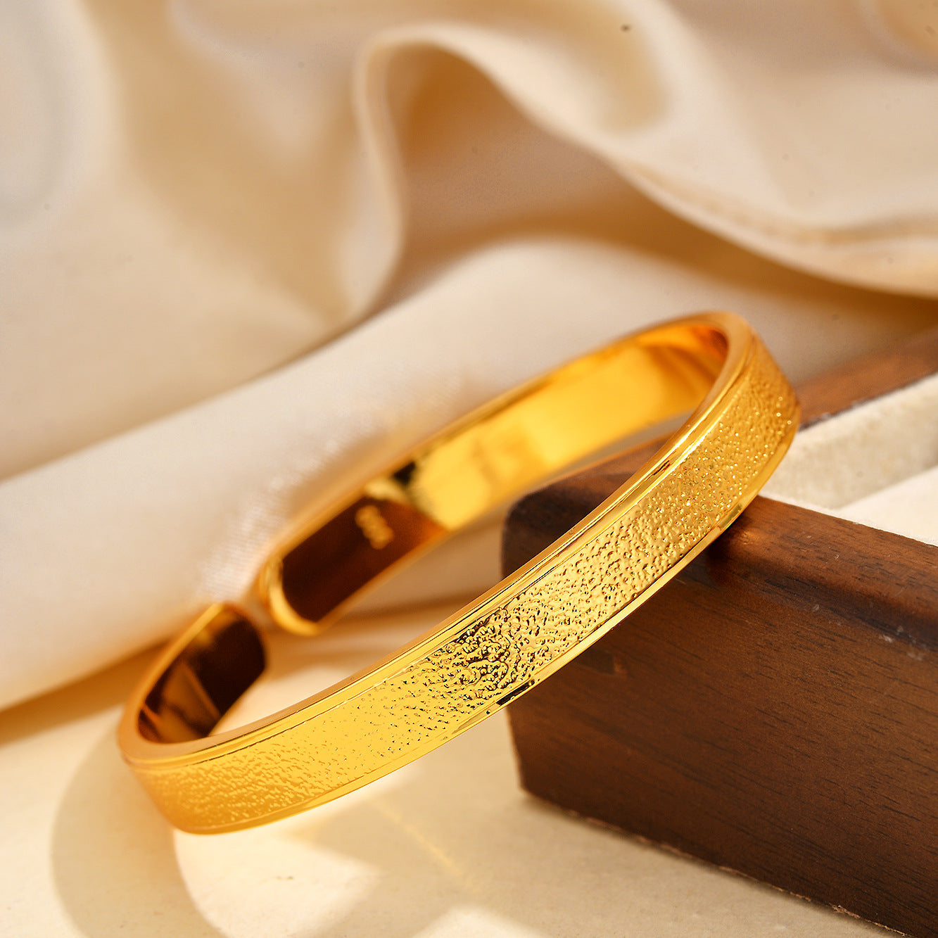 Open Solid Glossy Sand Brass Gold-plated Bracelets