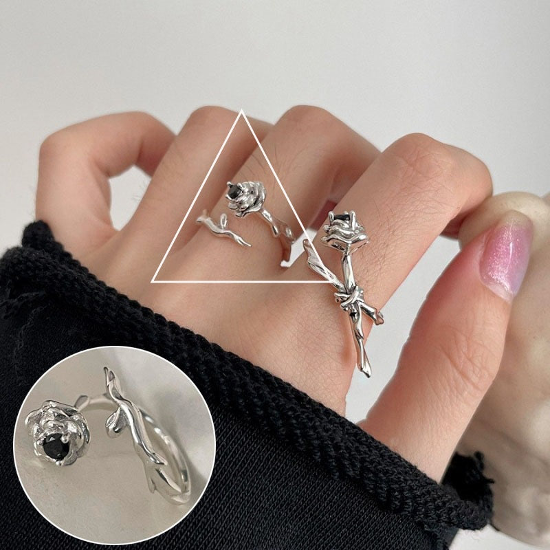 Dignified Geometric Lines Winding Sier Opening Rings