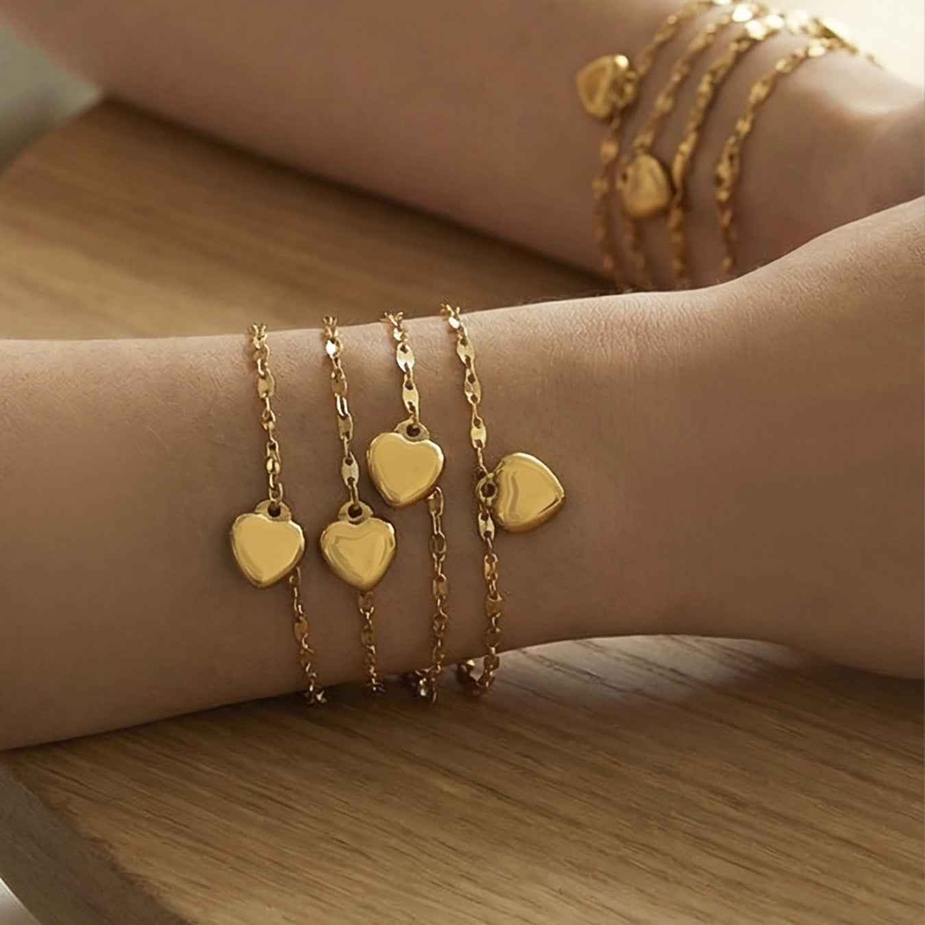 Geometric Heart Shape Light Luxury Fashion Bracelet