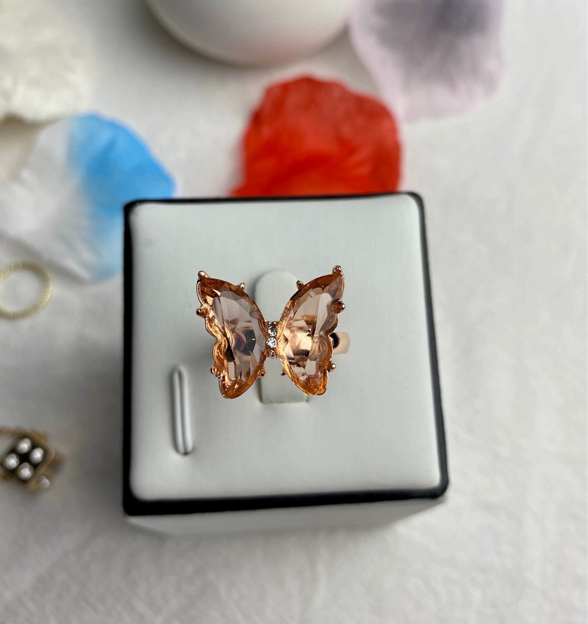 Simple Personality Fashion Sweet Elegance Light Rings