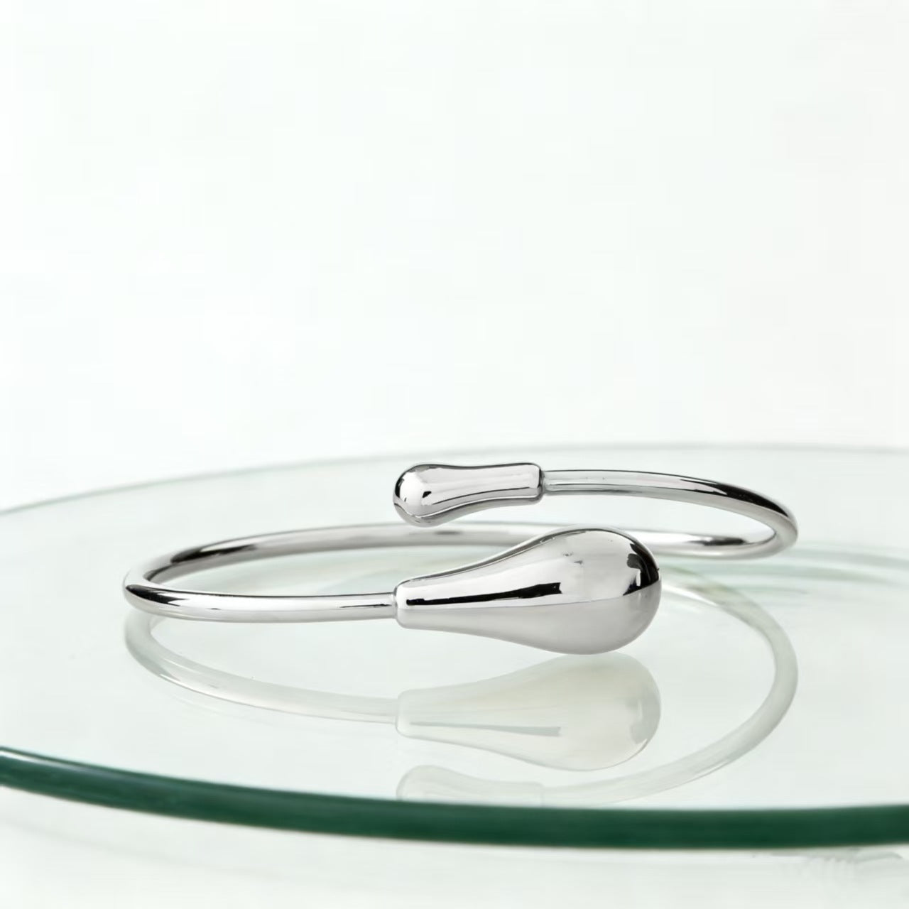 Water Drop Open Collar Niche Design Jewelry Set