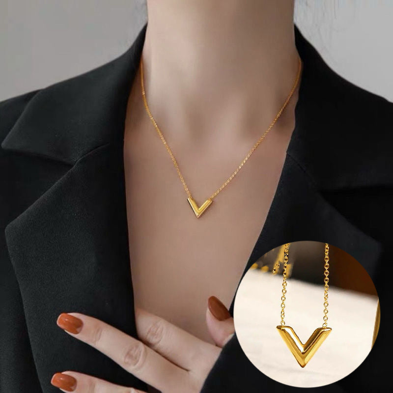 Gold Special Interest Light Luxury V-shaped Female Summer Necklaces