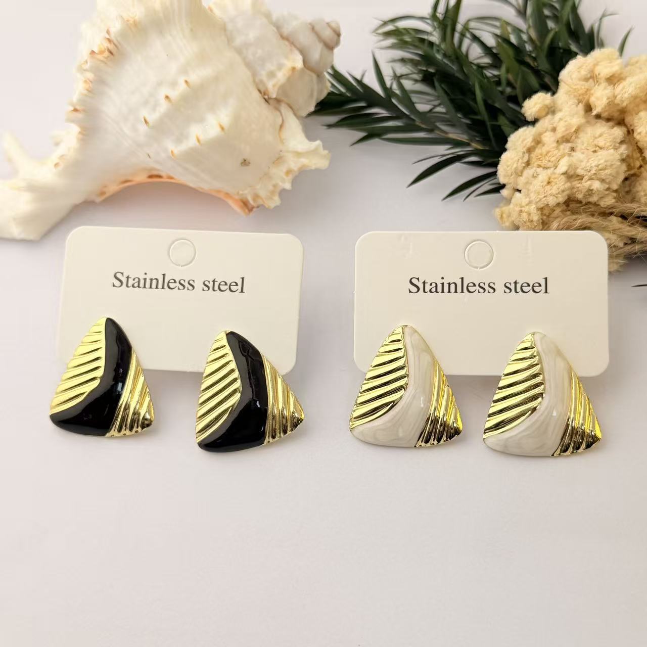 Women's Stainless Steel Oil Dripping Irregular Geometric Triangle Ear Fashion Earrings