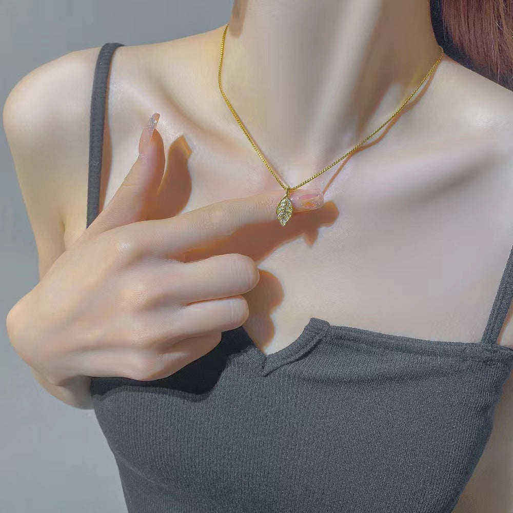 Steel Female Clavicle Chain Swan Clover Necklaces