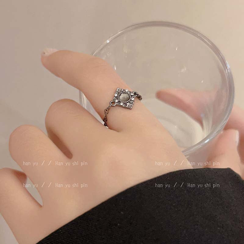 Vintage Court Style Flowers Opal Female Niche Rings