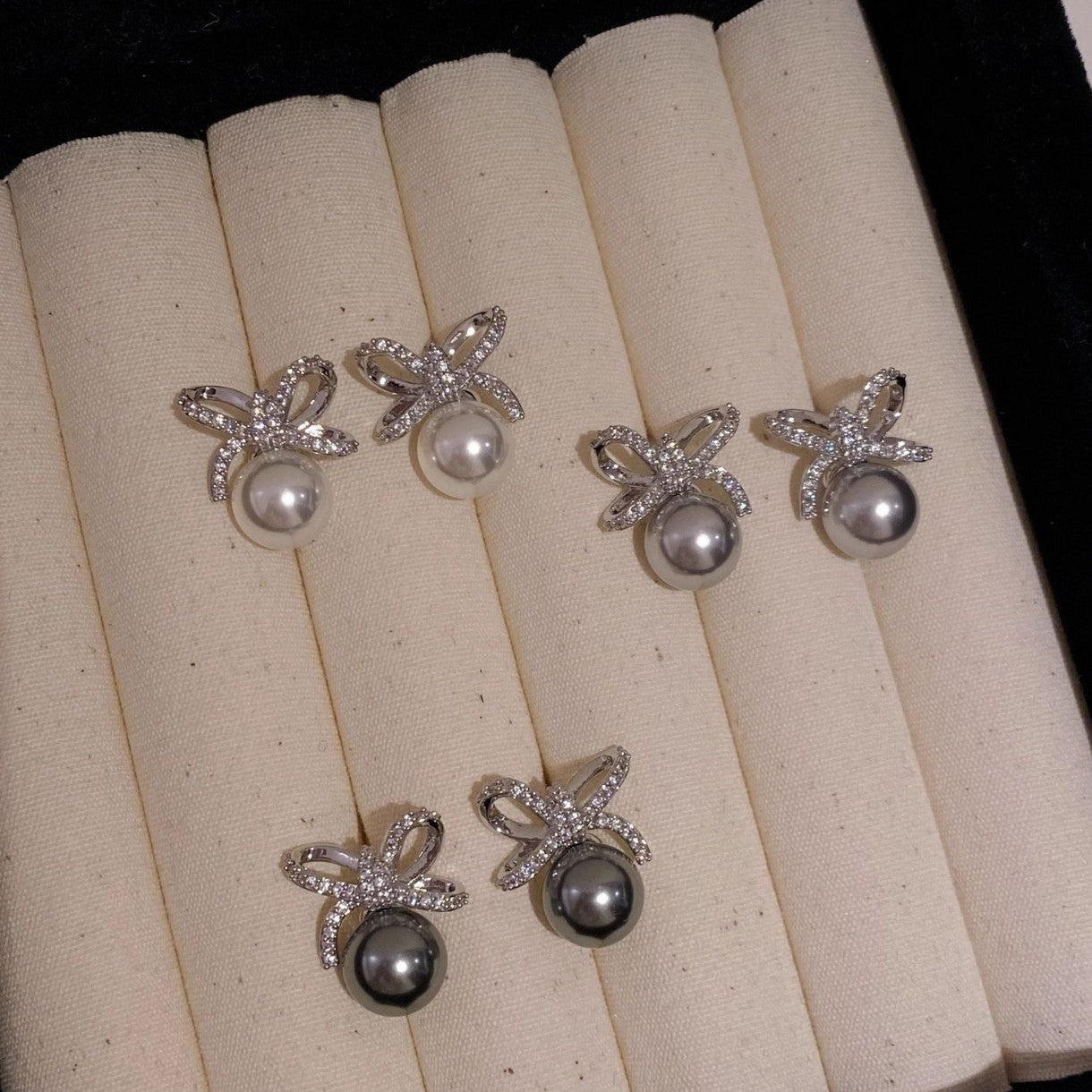 Full Diamond Bow Pearl Female High Sense Earrings