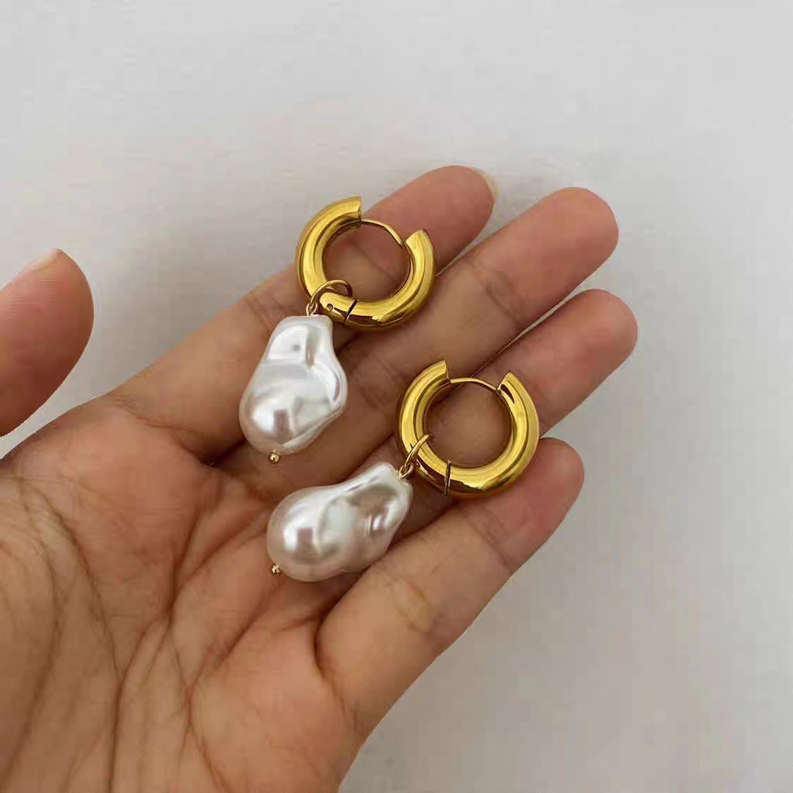 Women's Ear Cuff Retro Simple Temperament Titanium Earrings