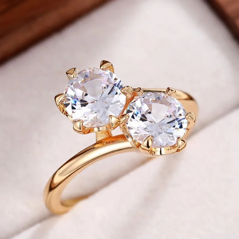 Women's Super Flash Zircon Fashion Proposal Engagement Ring