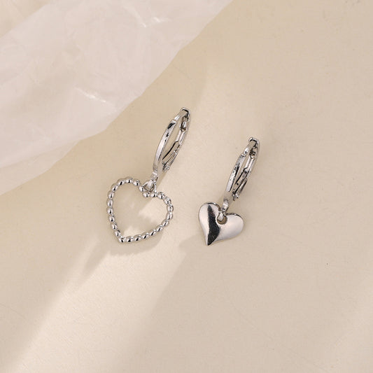 Women's Peach Heart Ear Clip Short Temperamental Korean Hollow Earrings