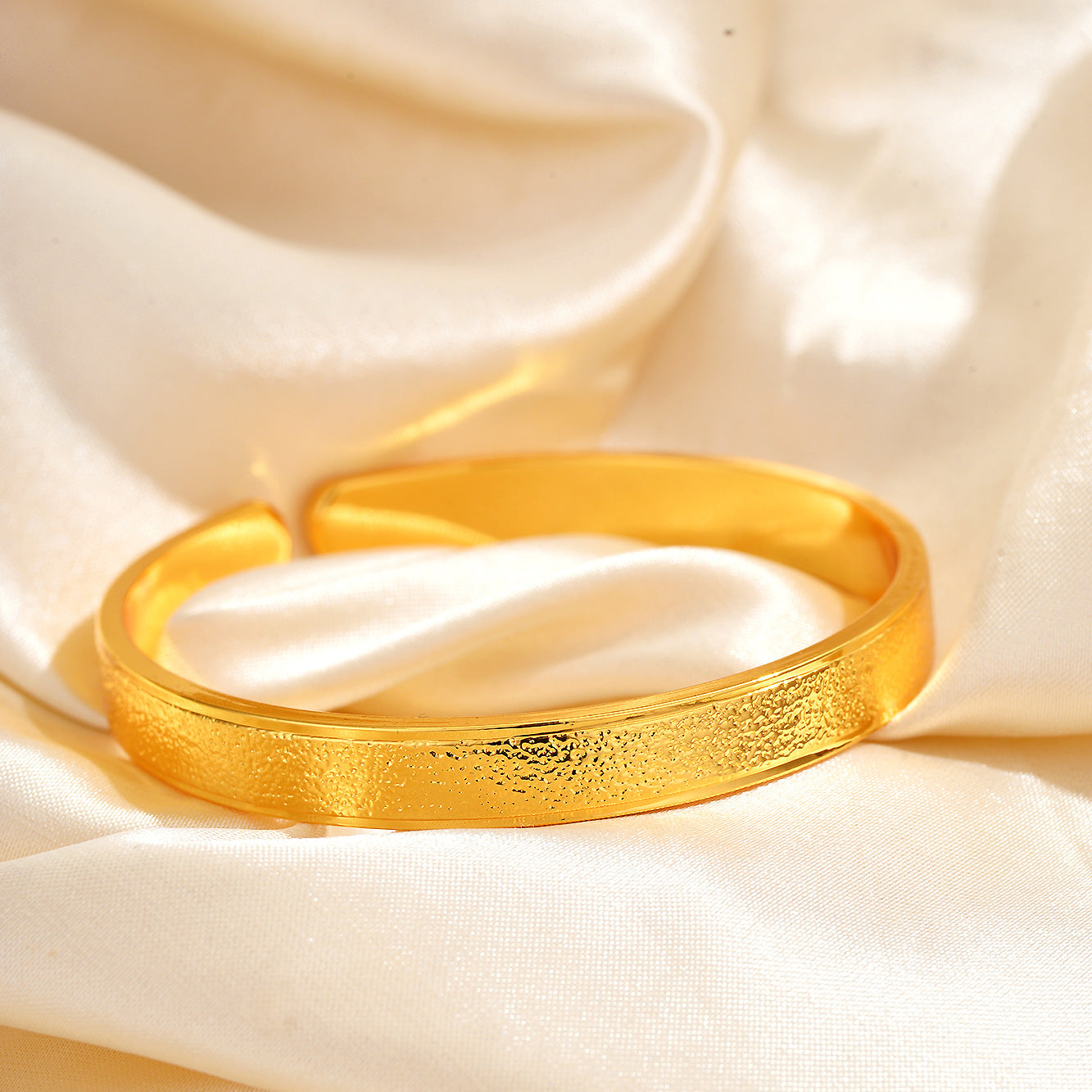 Open Solid Glossy Sand Brass Gold-plated Bracelets