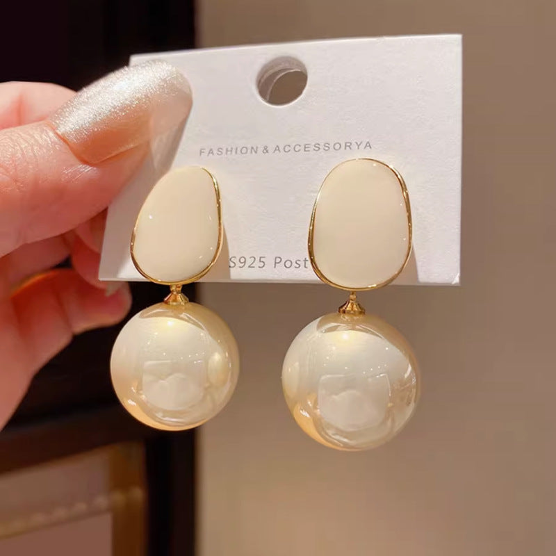 Korean Style High-grade Temperament Personalized Retro Light Luxury Earrings