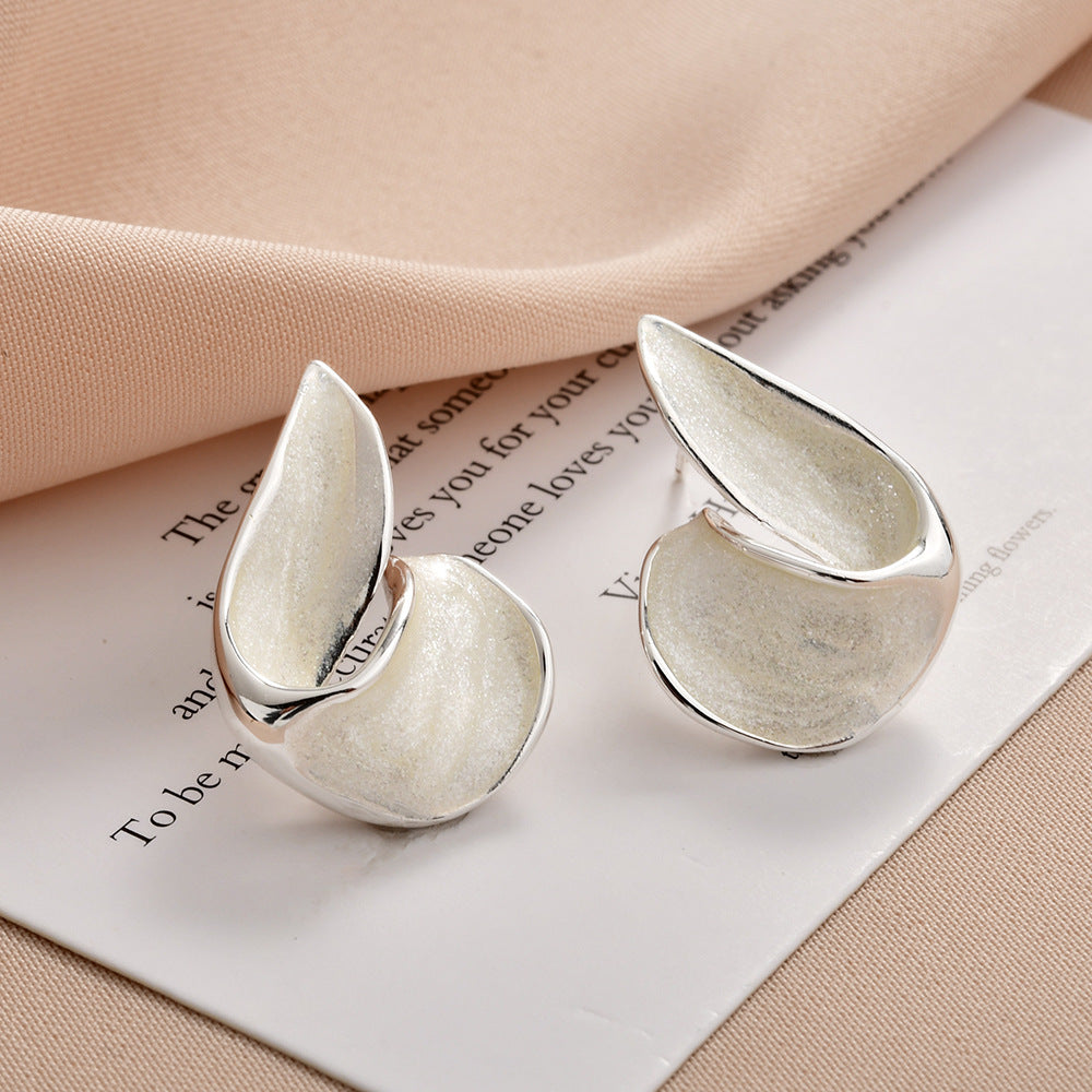 Women's Sweet Elegance Niche Design Ear Clip Earrings