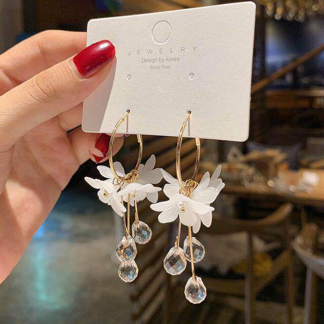 Round Personalized Crystal Small Flower Mori Earrings