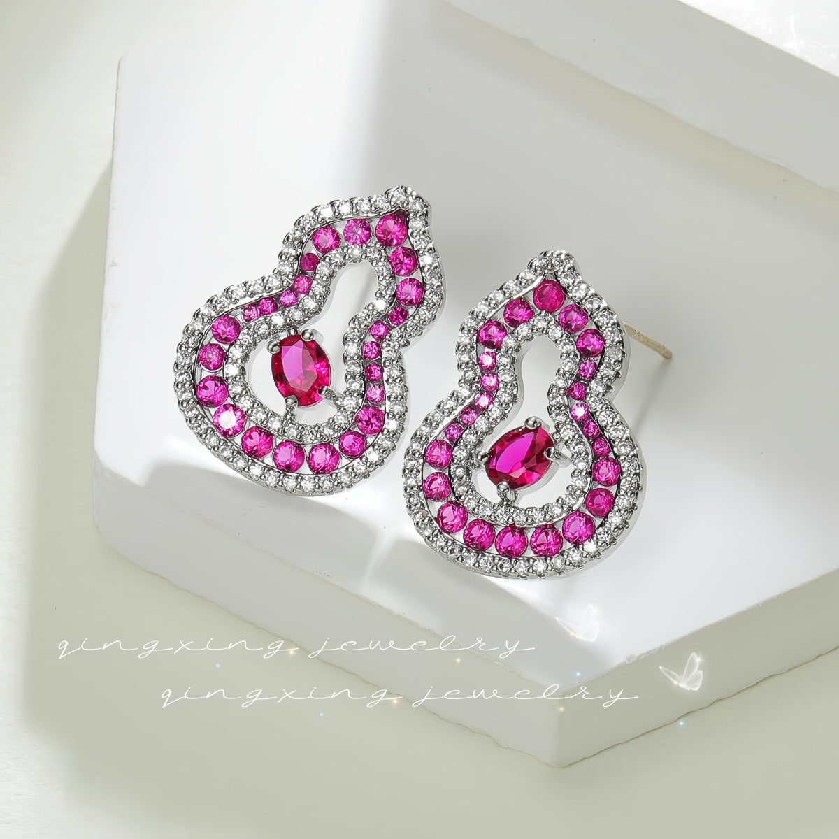 Hollow Gourd Fashionable Design Elegant High-grade Earrings