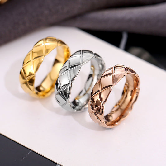 Glossy Diamond Plaid Fashion Couple Titanium Rings