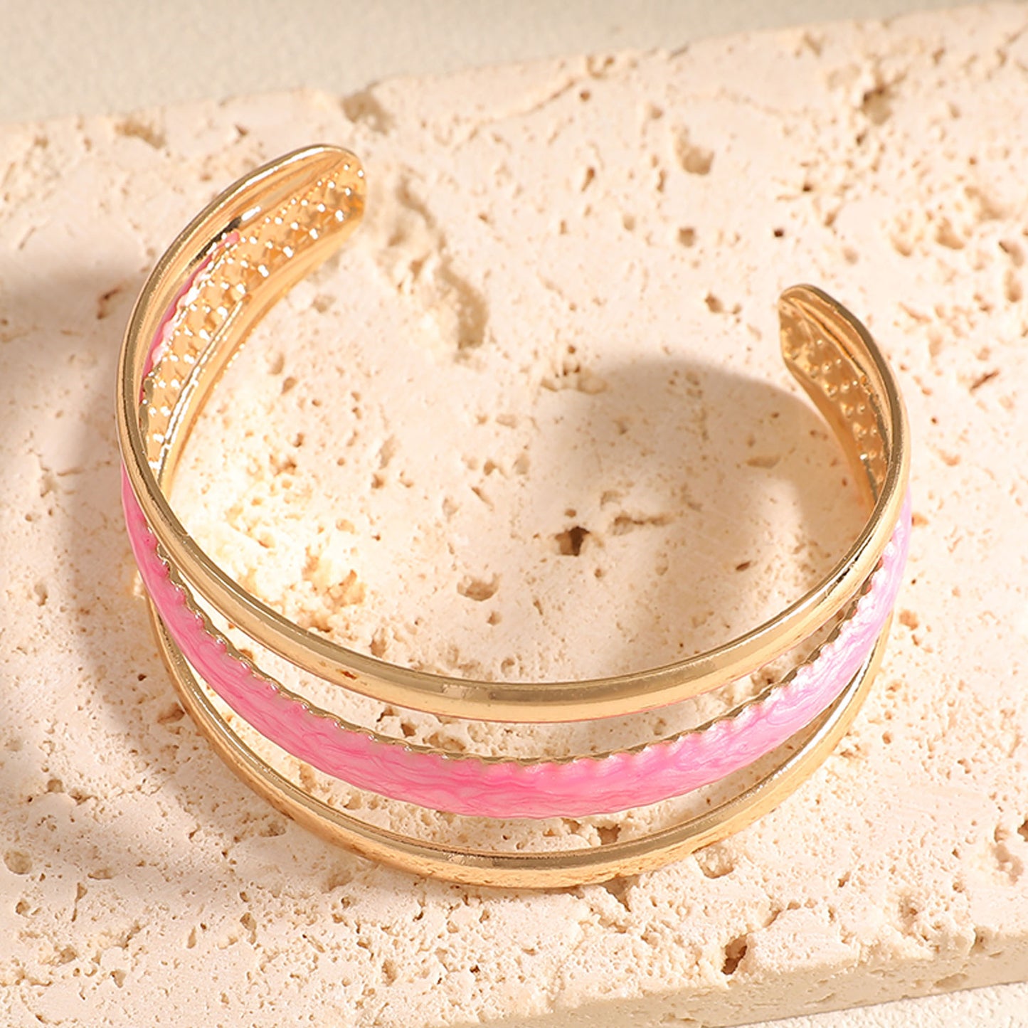 Geometric Hollow Color Light Luxury High-grade Drop Oil Opening Fashion Bracelet