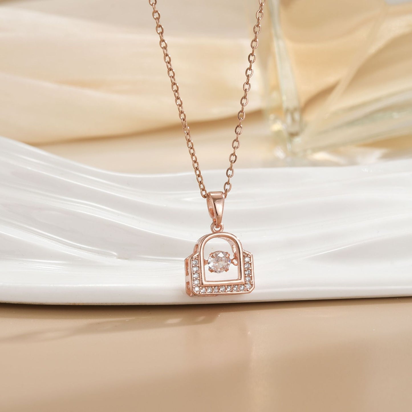 Women's Fading Smart For Simple Graceful Clover Clavicle Chain Niche Necklaces