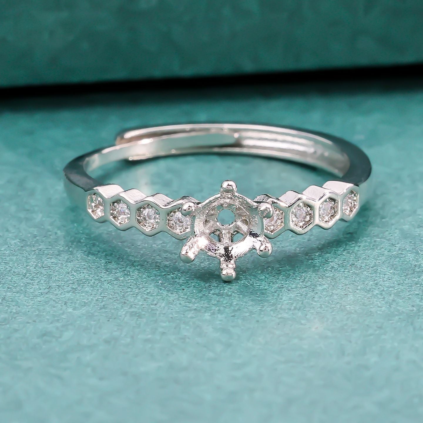 Frame Inlaid Round Chinese Diamond Pointed Ring
