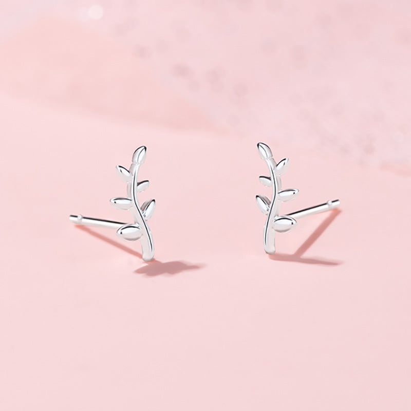 Women's Simple Graceful Niche Design Fresh Metal Rings