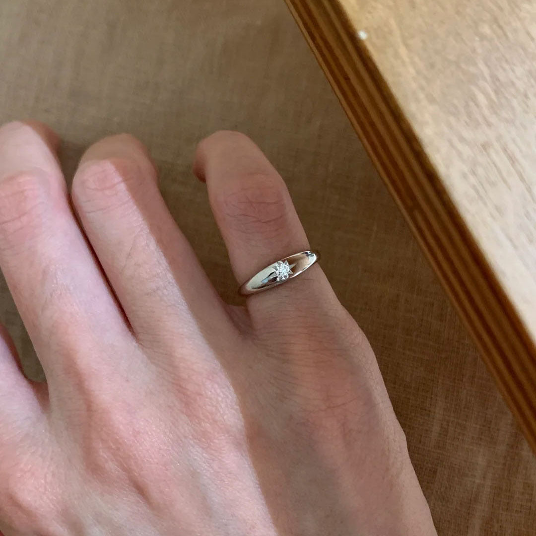 Eight Awn Star Pole Simple Design Ring