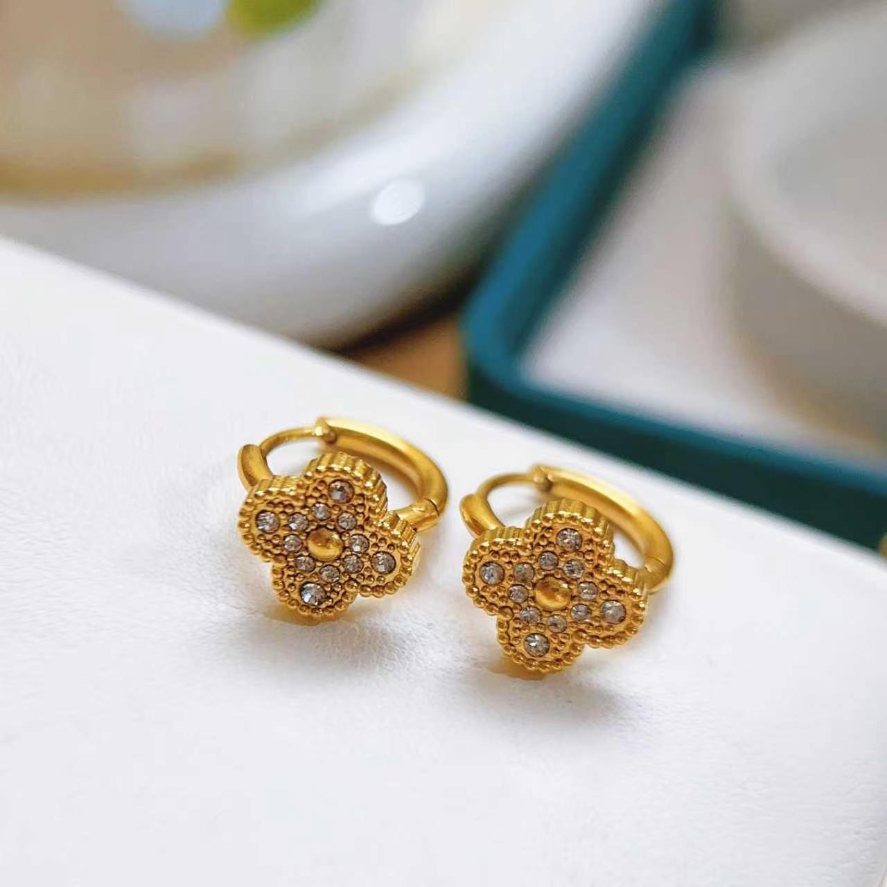 Shaped Pearl Titanium Steel Spring Irregular Rings