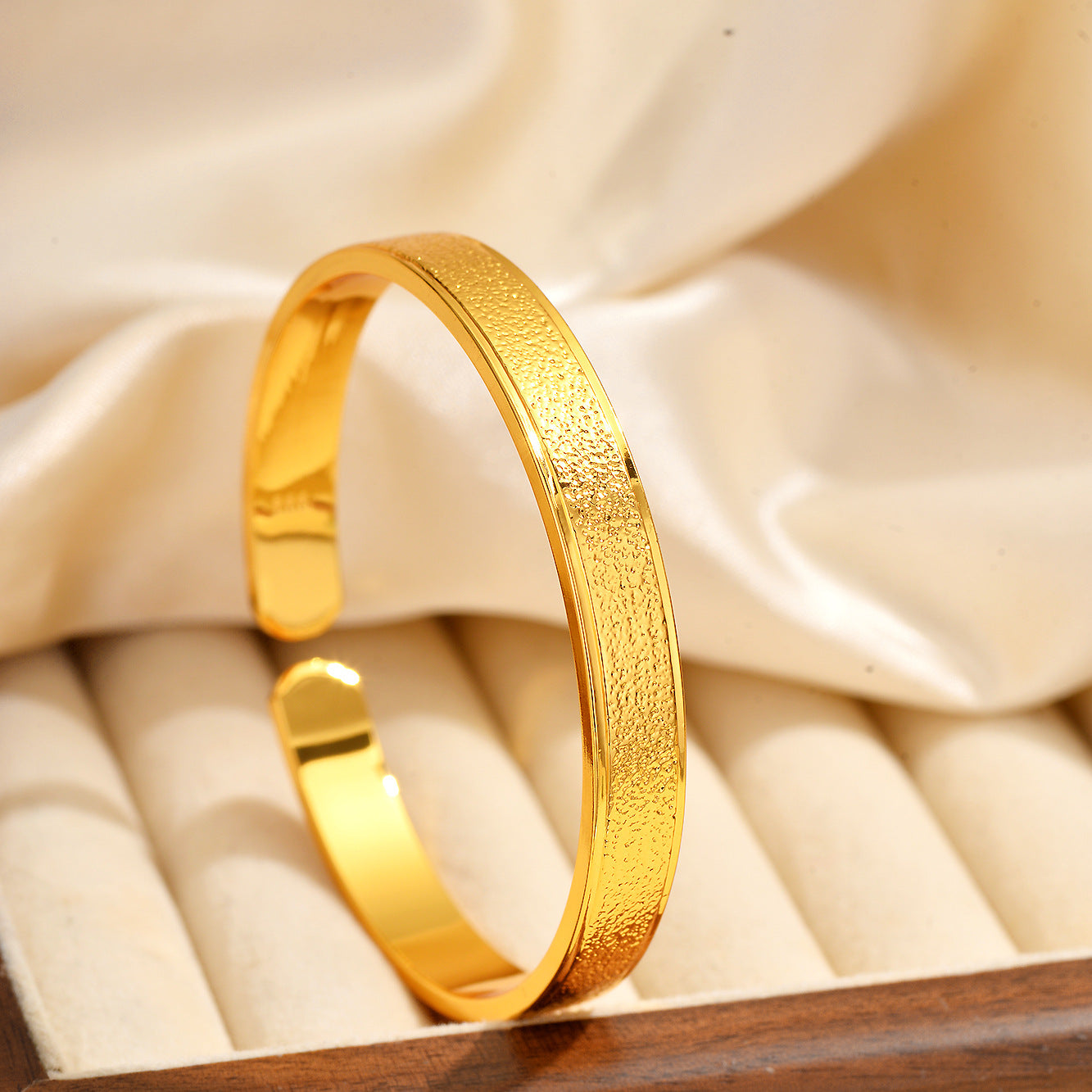 Open Solid Glossy Sand Brass Gold-plated Bracelets