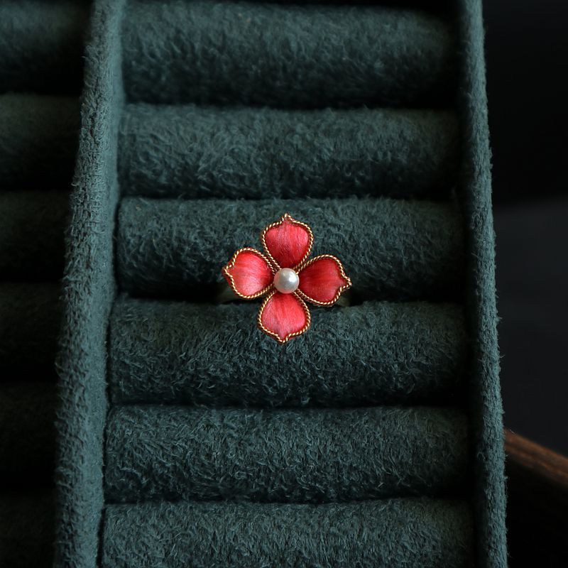 Clover Small Flower Exquisite Adjustable Mouth Girlfriends Ring