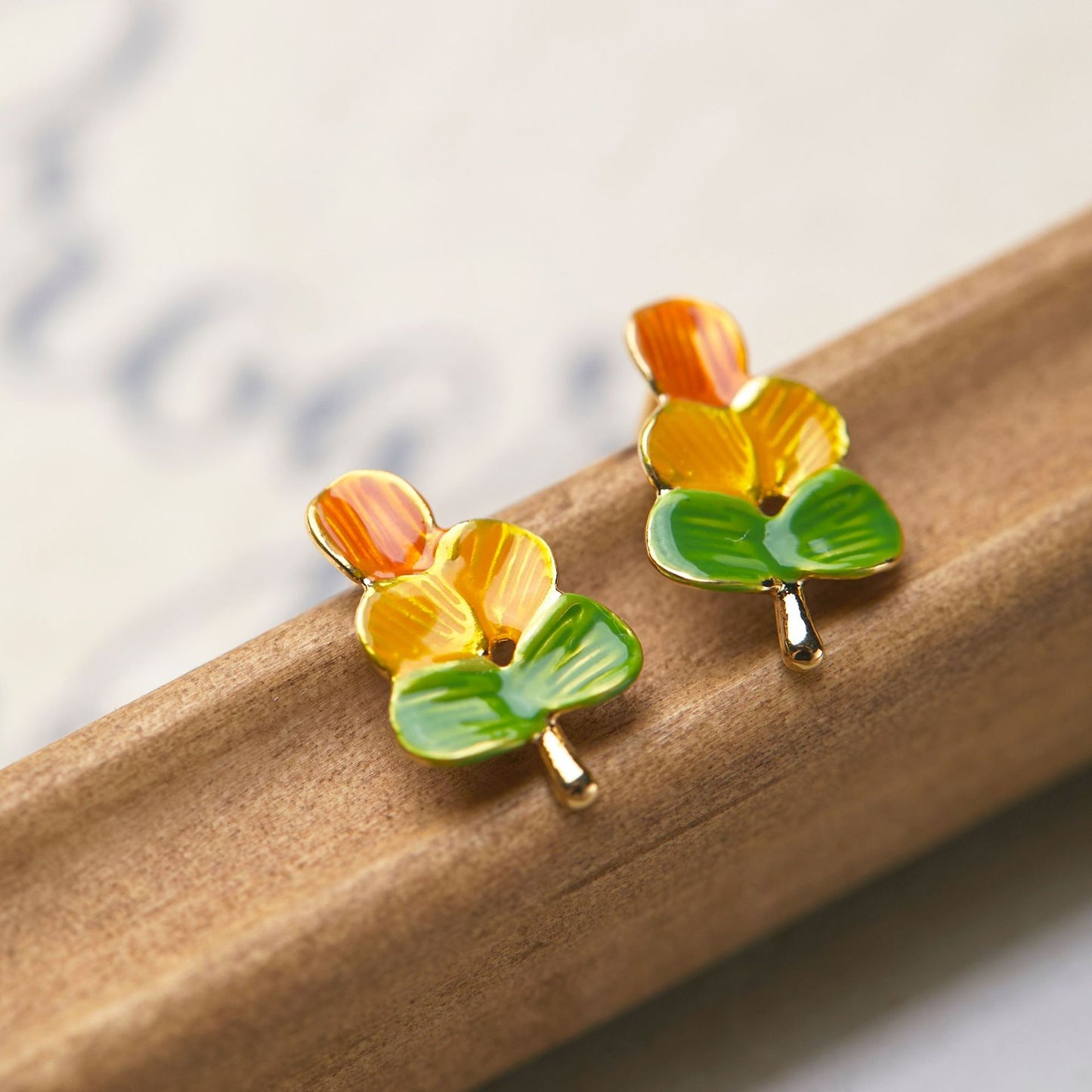 Fresh Mori Style Enamel Glaze Commuter Earrings