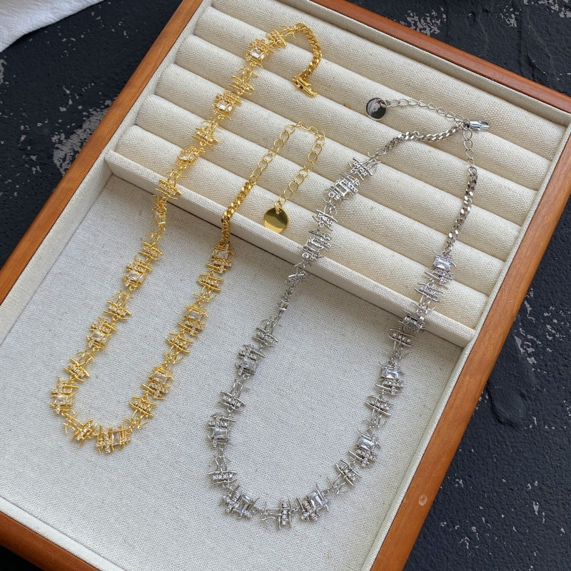 Women's Fashion Vintage Weave Gemstone For Light Luxury Necklaces