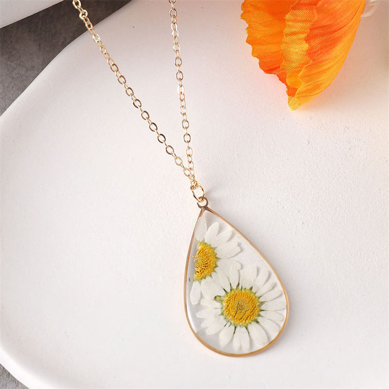 Retro Resin Dried Flower Mori Style Necklaces