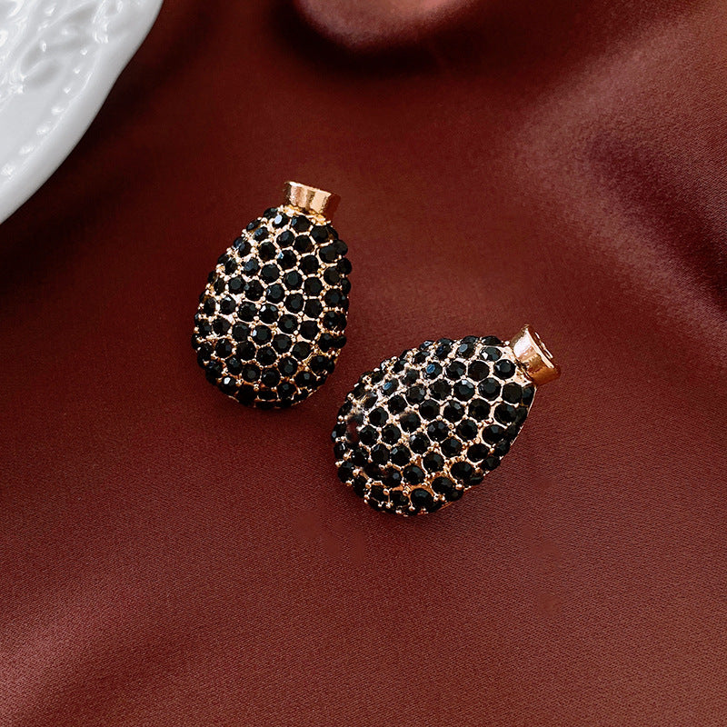 Women's Needle Shaped Metal Eardrop Design Fashion Earrings