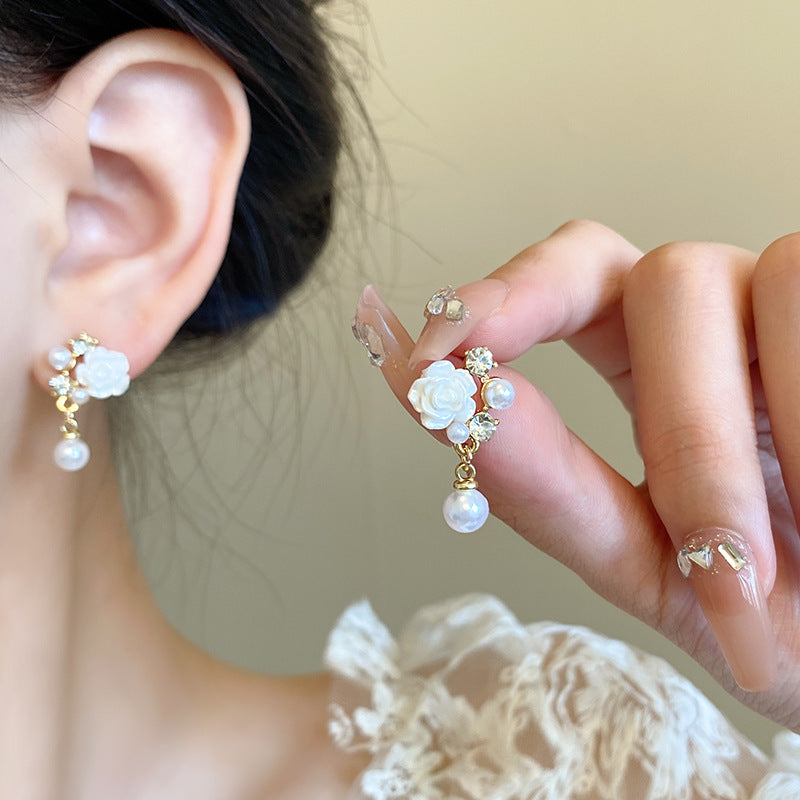 Women's Vintage Pearl Light Luxury Fashion High Sense Earrings