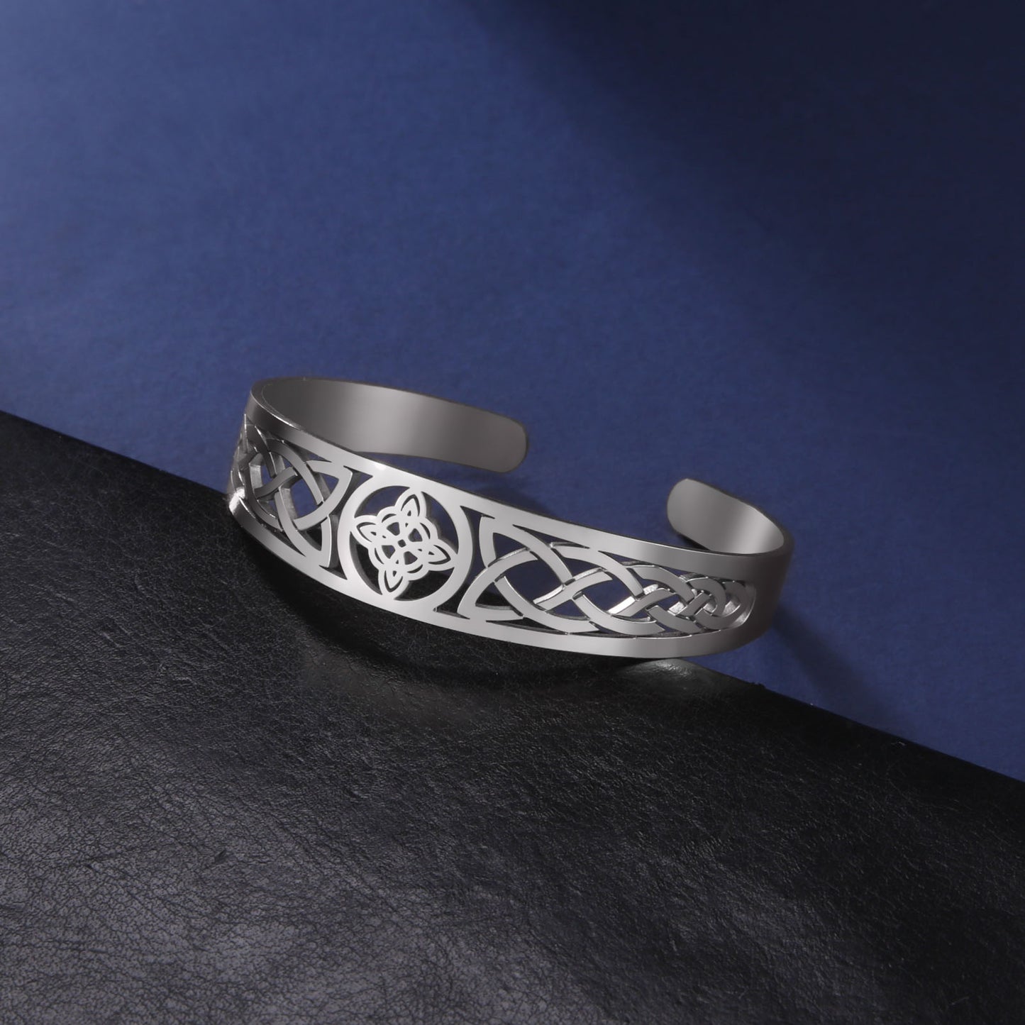 Trend Real Gold Plating Witch Knot Hollow Stainless Bracelet