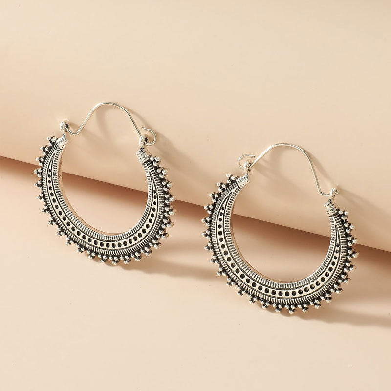 Carved Female Temperament Alloy Geometric Ear Clip Earrings