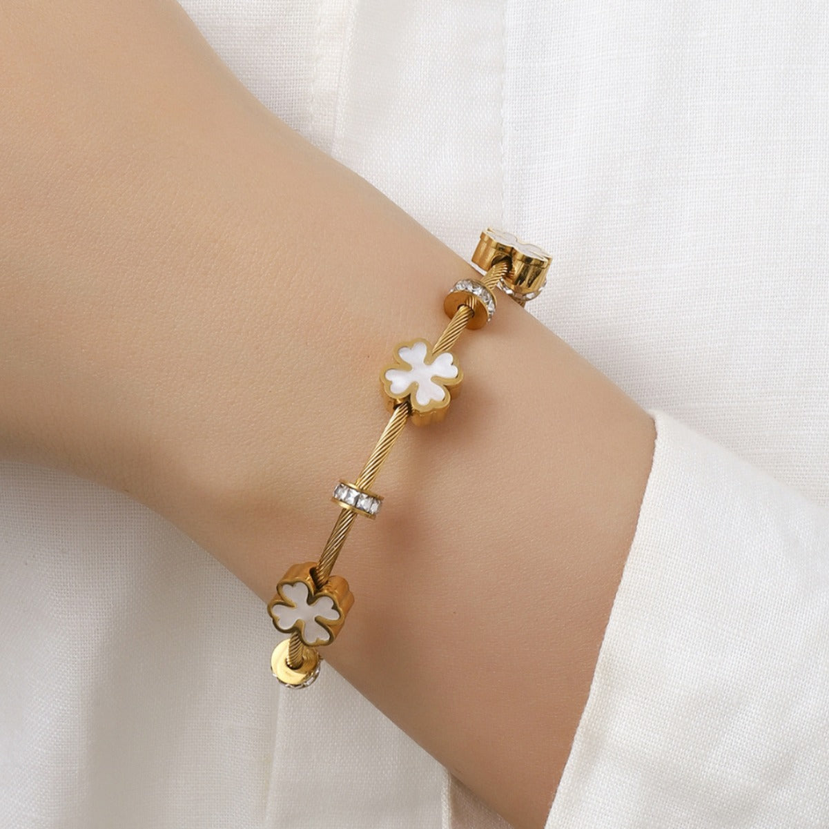Square Crystal Titanium Steel High-grade Flower Fashionable Simple Bracelet