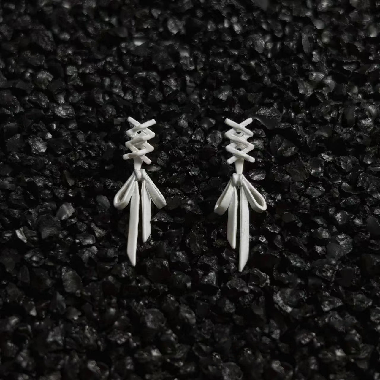 Women's Ribbon For Elegant Simple Temperamental Minority Advanced Design Light Luxury Earrings