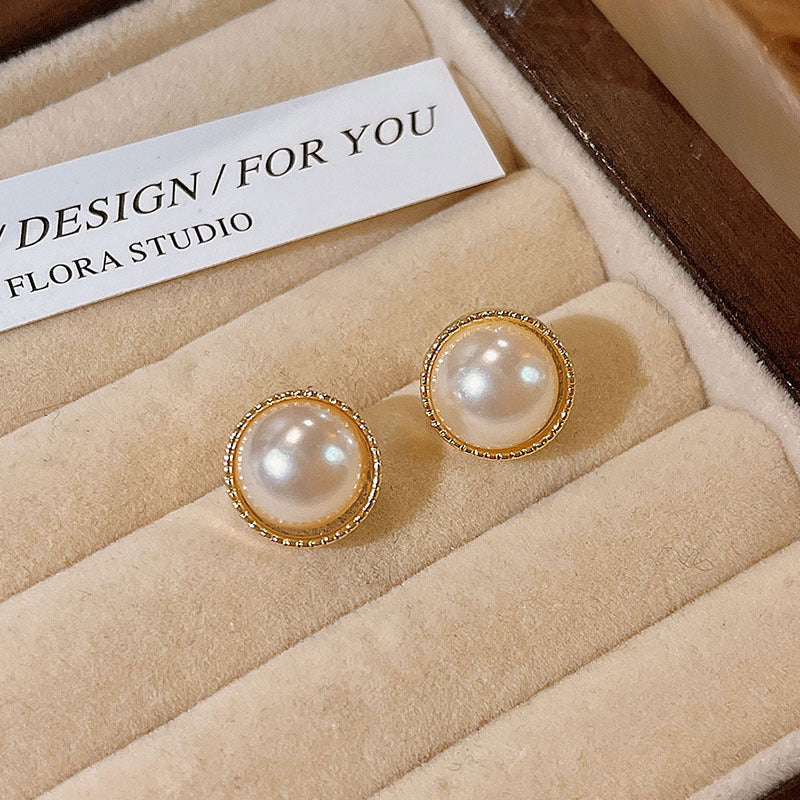 Personality Baroque Pearl Ear High Sense Light Rings