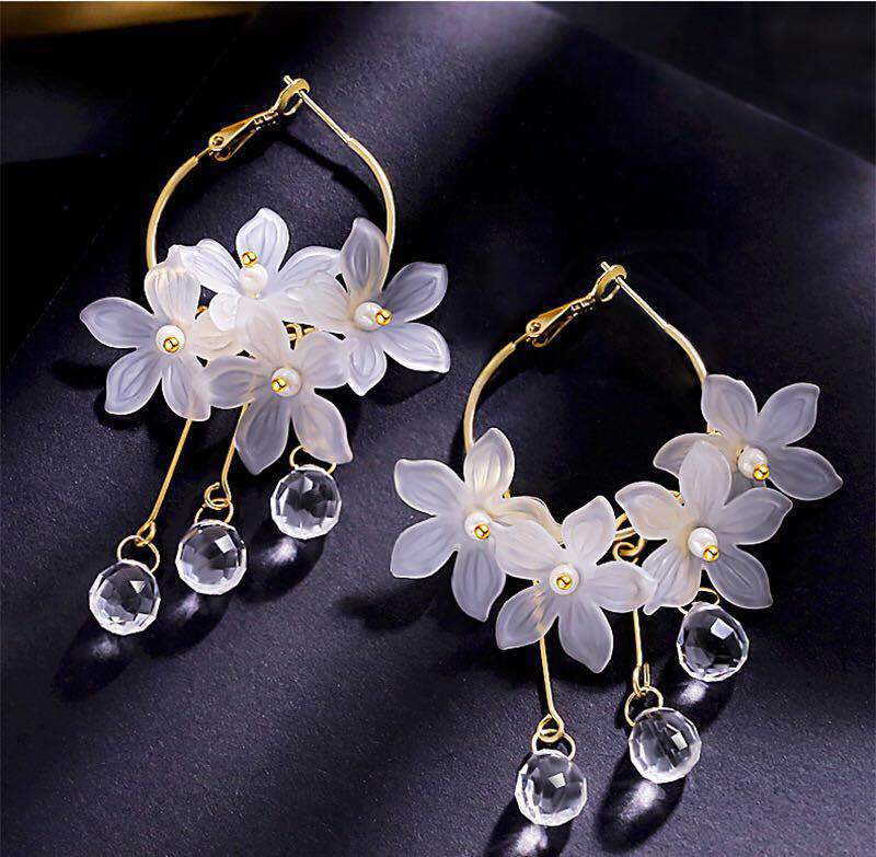 Round Personalized Crystal Small Flower Mori Earrings