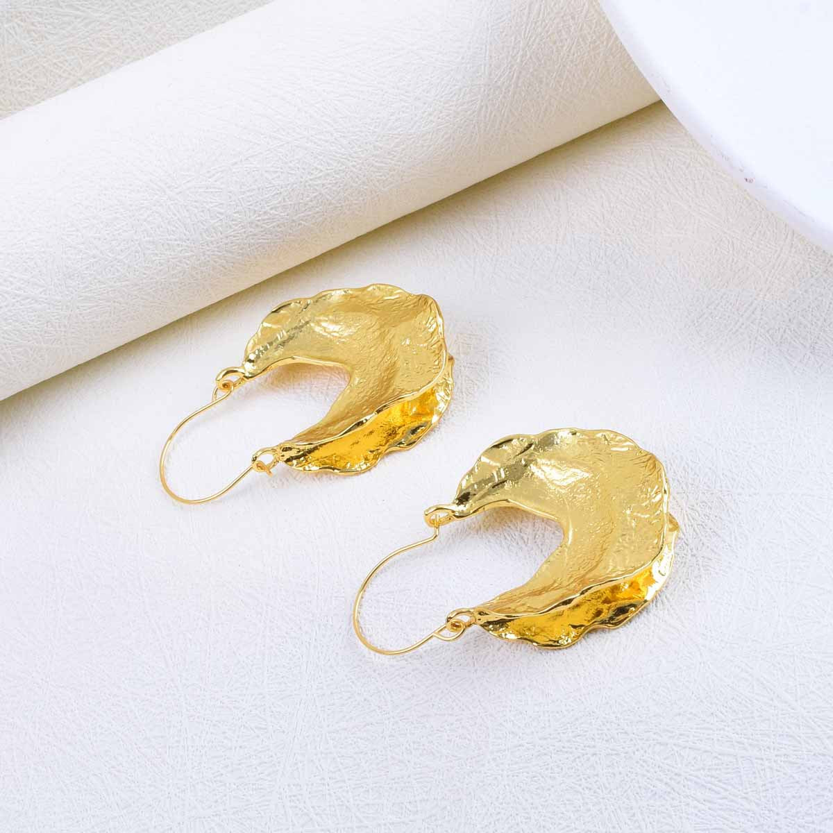 Artistic Retro Natural Drop Shape Gold Earrings