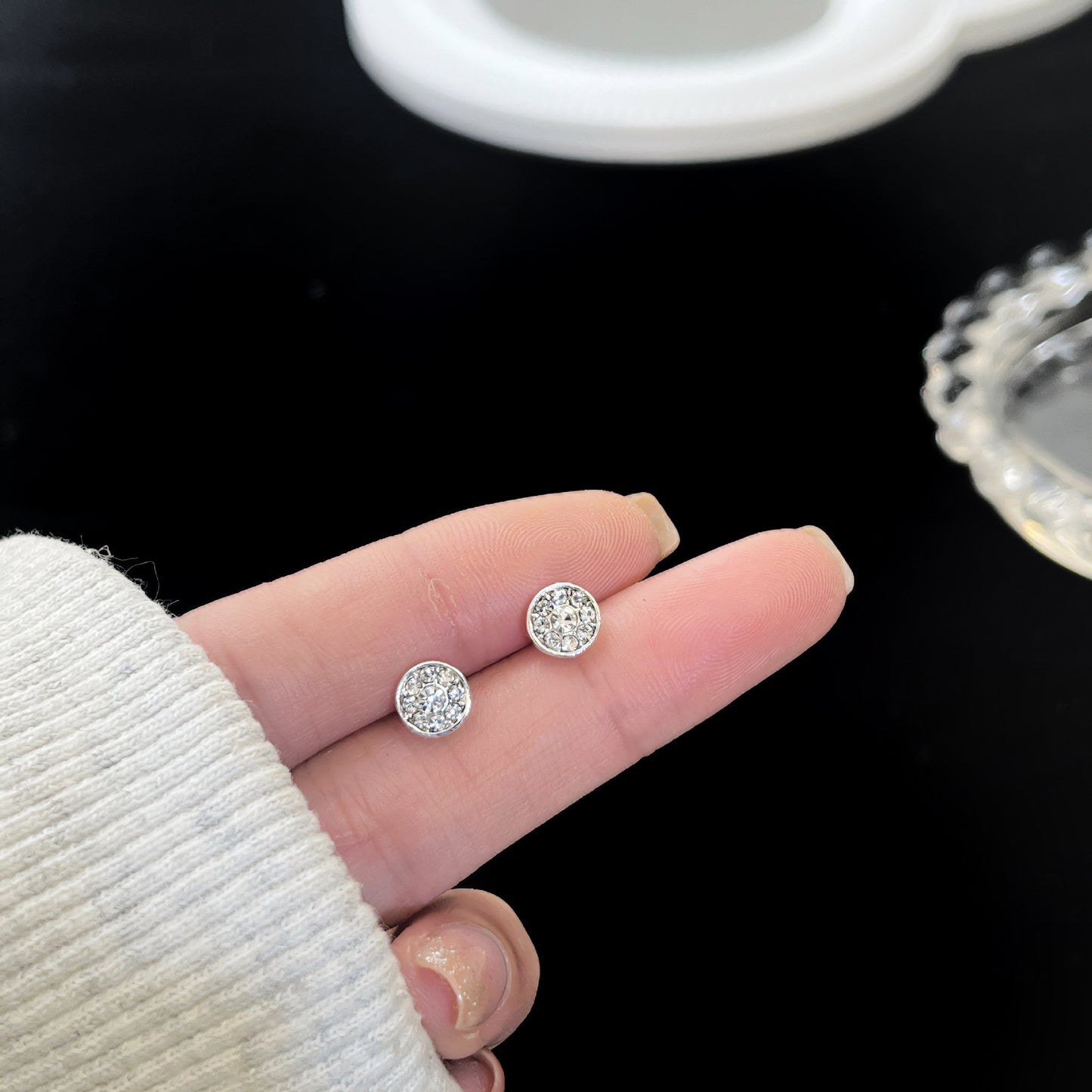 Cool Collection Female Zircon Temperament Live Earrings