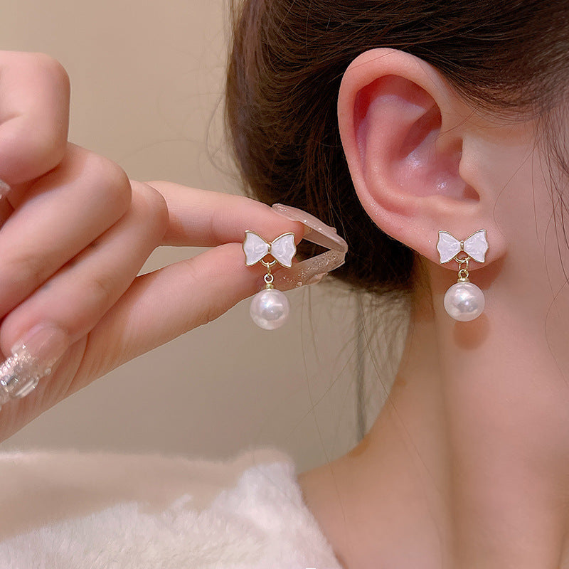 Women's Vintage Pearl Light Luxury Fashion High Sense Earrings
