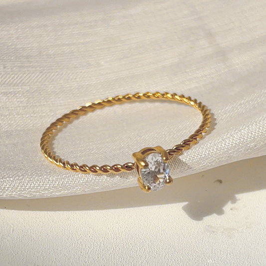 Design Gold-plated Oval Zircon Fine Twist Rings